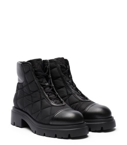 HUDSON QUILTED HIKER BOOTIE, Private Sale 30 off, , QUILTED NYLON/DRESS NAPPA - Stuart Weitzman - Modalova