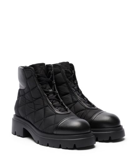 HUDSON QUILTED HIKER BOOTIE, SOLDES, , QUILTED NYLON/DRESS NAPPA - Stuart Weitzman - Modalova