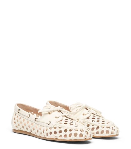 TINSLEY WOVEN MOCCASIN, CHAUSSURES PLATES ET MOCASSINS, , FINE KNOTTED NAPPA WOVEN/LACQUERED NAPPA - Stuart Weitzman - Modalova
