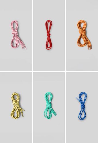 Paire de lacets au coloris aléatoire - Claudie Pierlot - Modalova