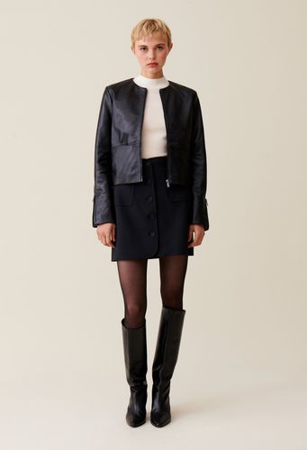 Veste cuir courte col rond - Claudie Pierlot - Modalova