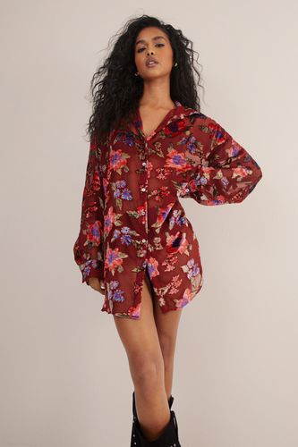 Devore Oversized Sheer Floral Shirt - 32 - Nasty Gal - Modalova