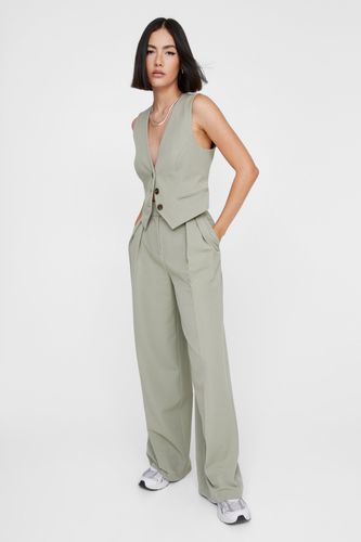 Essentials Double Pleat Straight Leg Trouser - 32 - Nasty Gal - Modalova