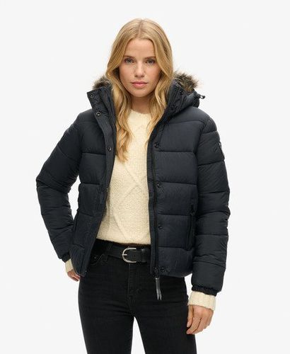 Damen Kurze Pufferjacke mit Kapuze und Kunstfellbesatz - Größe: 34 - Superdry - Modalova