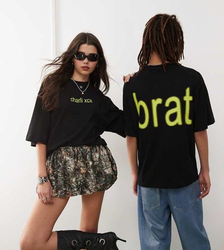 Unisex - T-shirt coupe skateur à slogan Brat officiel de Charli XCX - Collusion - Modalova