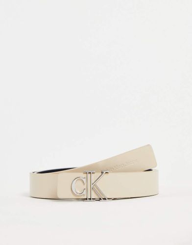 Ceinture à monogramme - Crème - Calvin Klein Jeans - Modalova