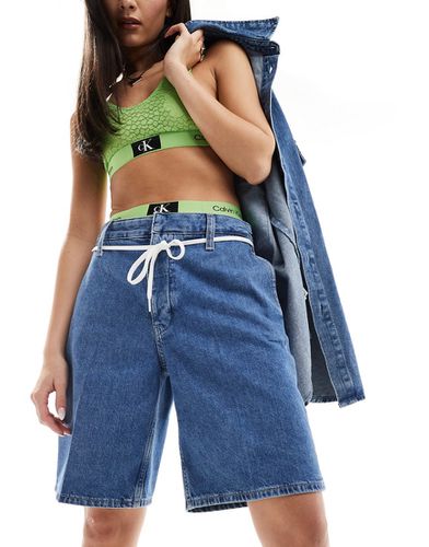Short en jean droit style années 90 - clair délavé - Calvin Klein Jeans - Modalova