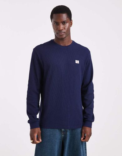 T-shirt  manches longues en tissu gaufr avec cusson  logo - Calvin Klein Jeans - Modalova