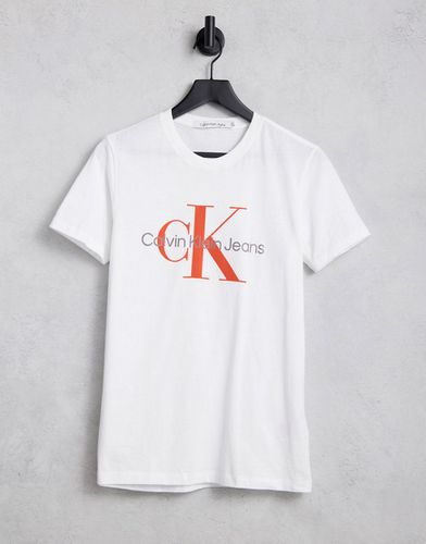 T-shirt ajusté à logo monogramme sur le devant - Calvin Klein Jeans - Modalova