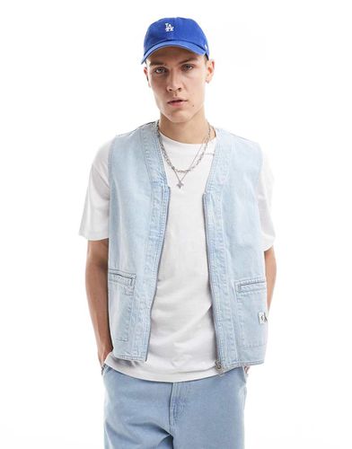 Veste sans manches en denim - Délavage clair - Calvin Klein Jeans - Modalova