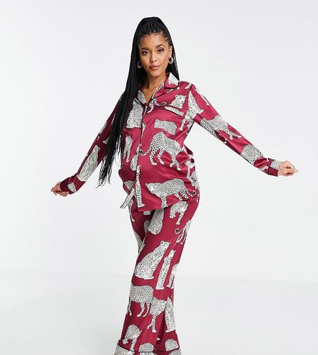 Maternity - Ensemble pyjama avec haut et pantalon en satin à revers de qualité supérieure - Imprimé léopard - Chelsea Peers - Modalova