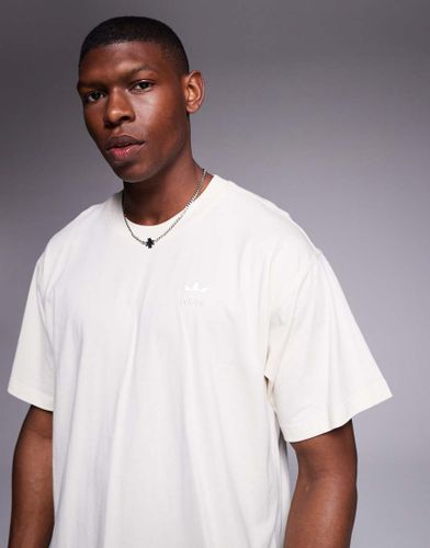 Essentials - T-shirt  logo trfle - Crme - Adidas Originals - Modalova