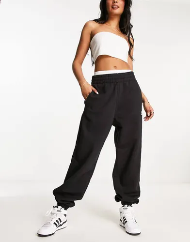 Jogging adidas taille haute hotsell