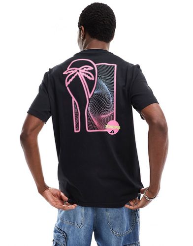 Adidas - T-shirt à imprimé tennis fluo au dos - et rose - Adidas Performance - Modalova