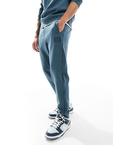 Armani - Pantalon de jogging d'ensemble resserré aux chevilles à petit logo en molleton - Vert - Ea7 - Modalova