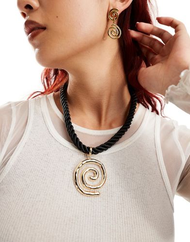 Collier en corde épaisse avec pendentif tourbillon - Asos Design - Modalova