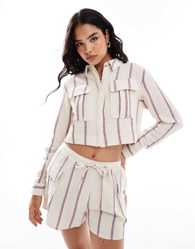 Chemise courte d'ensemble avec poche aspect lin - Violet rayé - Asos Design - Modalova