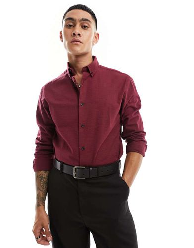 Chemise classique en crépon - Bordeaux - Asos Design - Modalova