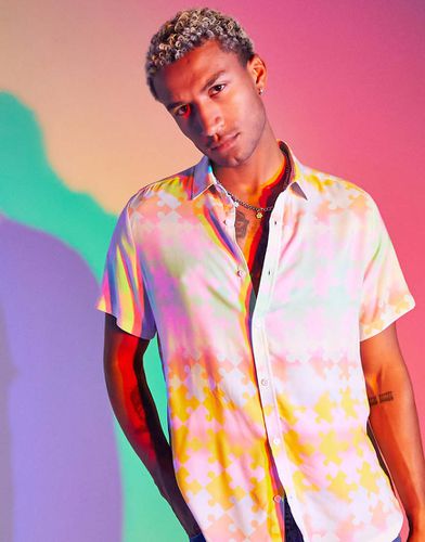 Chemise décontractée à imprimé pièces de puzzle - Pastel - Asos Design - Modalova