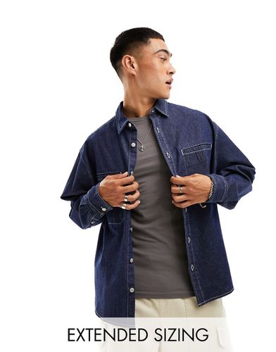 Chemise en jean oversize coupe carrée à surpiqûres contrastées - Indigo foncé - Asos Design - Modalova