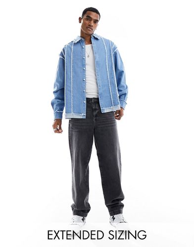 Chemise en jean oversize coupe carrée avec empiècement effiloché - délavé - Asos Design - Modalova