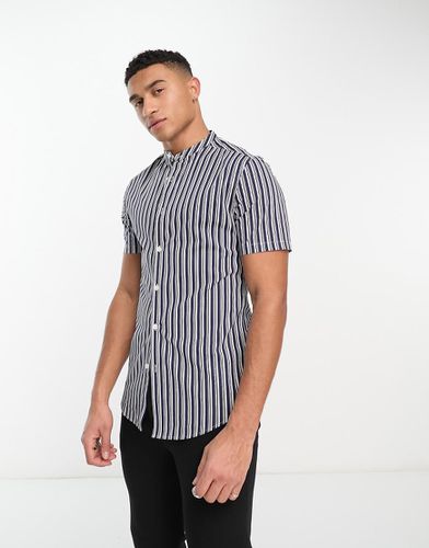 Chemise rayée ajustée à col grand-père et manches courtes - /blanc - Asos Design - Modalova