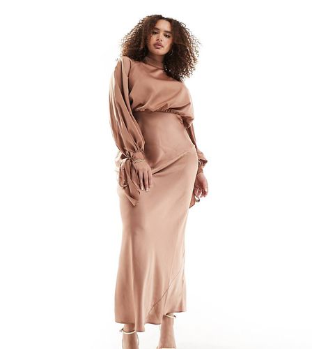 ASOS DESIGN Curve - Robe longue en satin à manches ballon et col montant - Moka - Asos Curve - Modalova