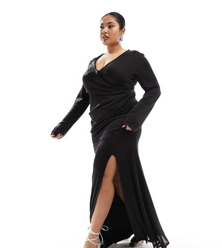 ASOS DESIGN Curve - Robe longue transparente en cotte de mailles à décolleté plongeant et manches ange - Noir - Asos Curve - Modalova