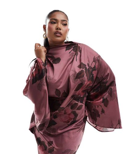 ASOS DESIGN Curve - Robe portefeuille longue en satin avec corsage drapé et manches kimono - Rose fleuri - Asos Curve - Modalova