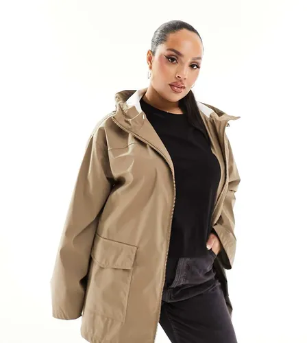 ASOS DESIGN Curve - Trench caoutchouté - Champignon - Asos Curve - Modalova