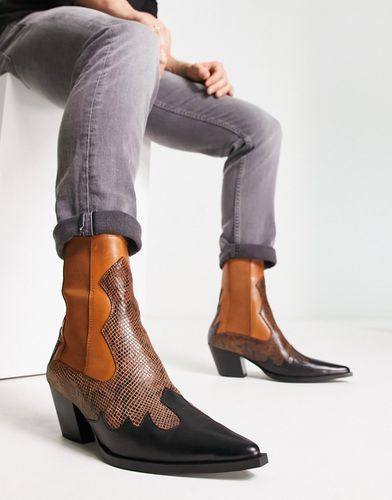 Bottines chelsea style santiags en cuir à talon - Marron - Asos Design - Modalova