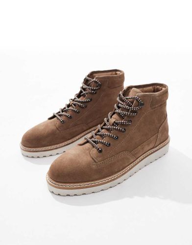 Bottines de randonne en daim  lacets - Taupe - Asos Design - Modalova