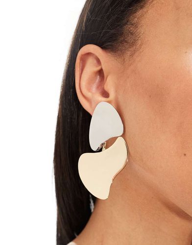 Boucles d'oreilles pendantes style abstrait en métaux variés - Asos Design - Modalova