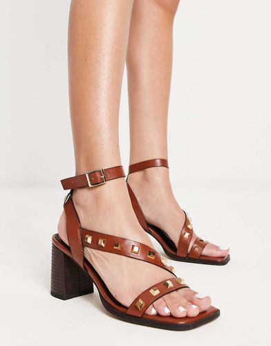 Halter - Sandales cloutées à talon mi-haut - Fauve - Asos Design - Modalova