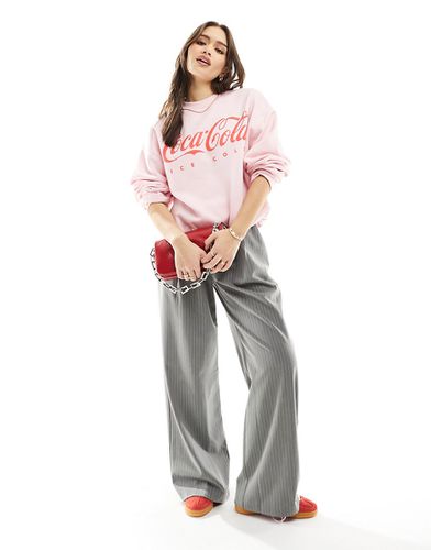 Sweat oversize à motif Coca-Cola sous licence - Asos Design - Modalova