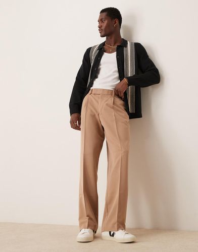 Pantalon à pinces coupe ample élégante - Camel - Asos Design - Modalova