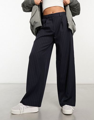 Pantalon dad ample à fines rayures - Asos Design - Modalova