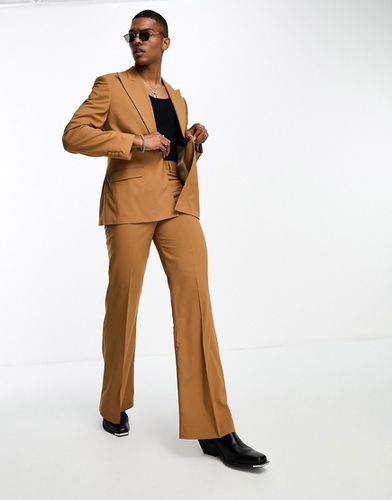 Pantalon de costume évasé avec poches sur le devant - Tabac - Asos Design - Modalova
