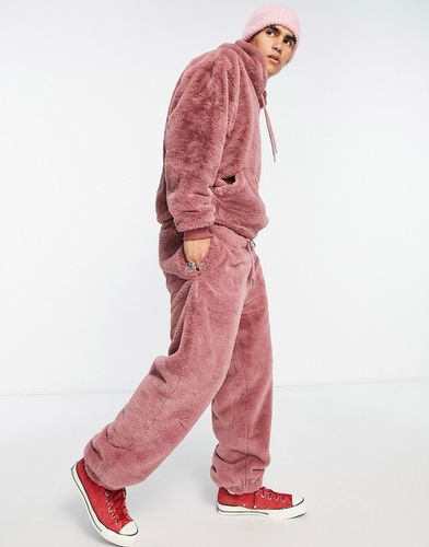 Pantalon de jogging oversize en fausse fourrure - Asos Design - Modalova