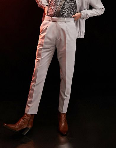 Pantalon d'ensemble court ajusté habillé à rayures et chevrons - Gris - Asos Design - Modalova