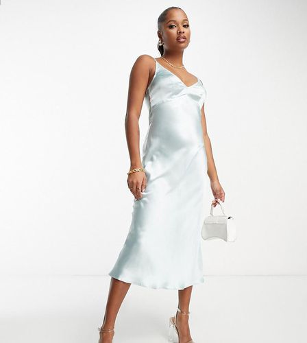 ASOS DESIGN Petite - Robe nuisette mi-longue en satin martelé avec bonnets montants - Euf de canard - Asos Petite - Modalova