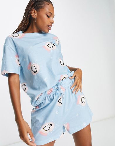 Pyjama avec t-shirt oversize et short motif pingouin de Noël - Asos Design - Modalova