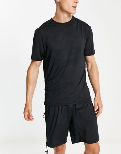 Pyjama confort avec t-shirt et short à détails froncés - Asos Design - Modalova