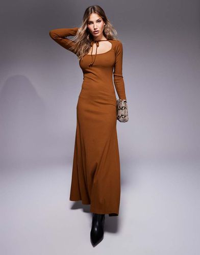 Robe côtelée longue et évasée avec manches longues et encolure nouée - Gingembre - Asos Design - Modalova