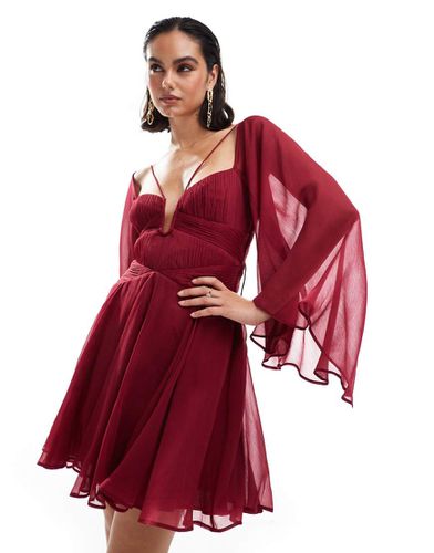 Robe courte avec manches longues et godets - Bordeaux - Asos Design - Modalova