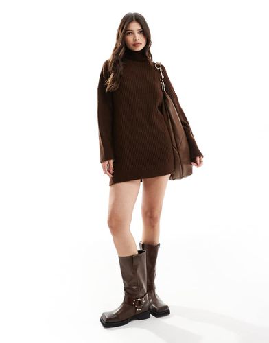 Robe courte en maille avec col montant - chocolat - Asos Design - Modalova