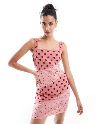 Robe courte plissée en mousseline à encolure carrée avec imprimé à pois - Rose - Asos Design - Modalova