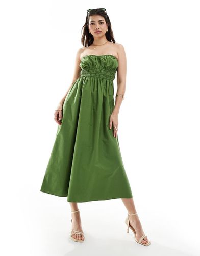 Robe d'été mi-longue à encolure bandeau et buste froncé - Kaki - Asos Design - Modalova