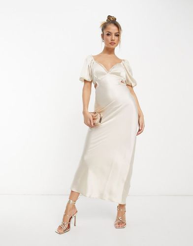 Robe folk longueur mollet en satin avec bordures en dentelle et dos à lanières - Taupe - Asos Design - Modalova