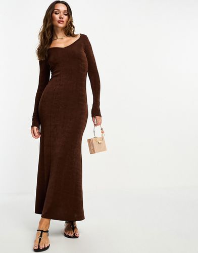 Robe longue à col en V et manches longues - Chocolat - Asos Design - Modalova